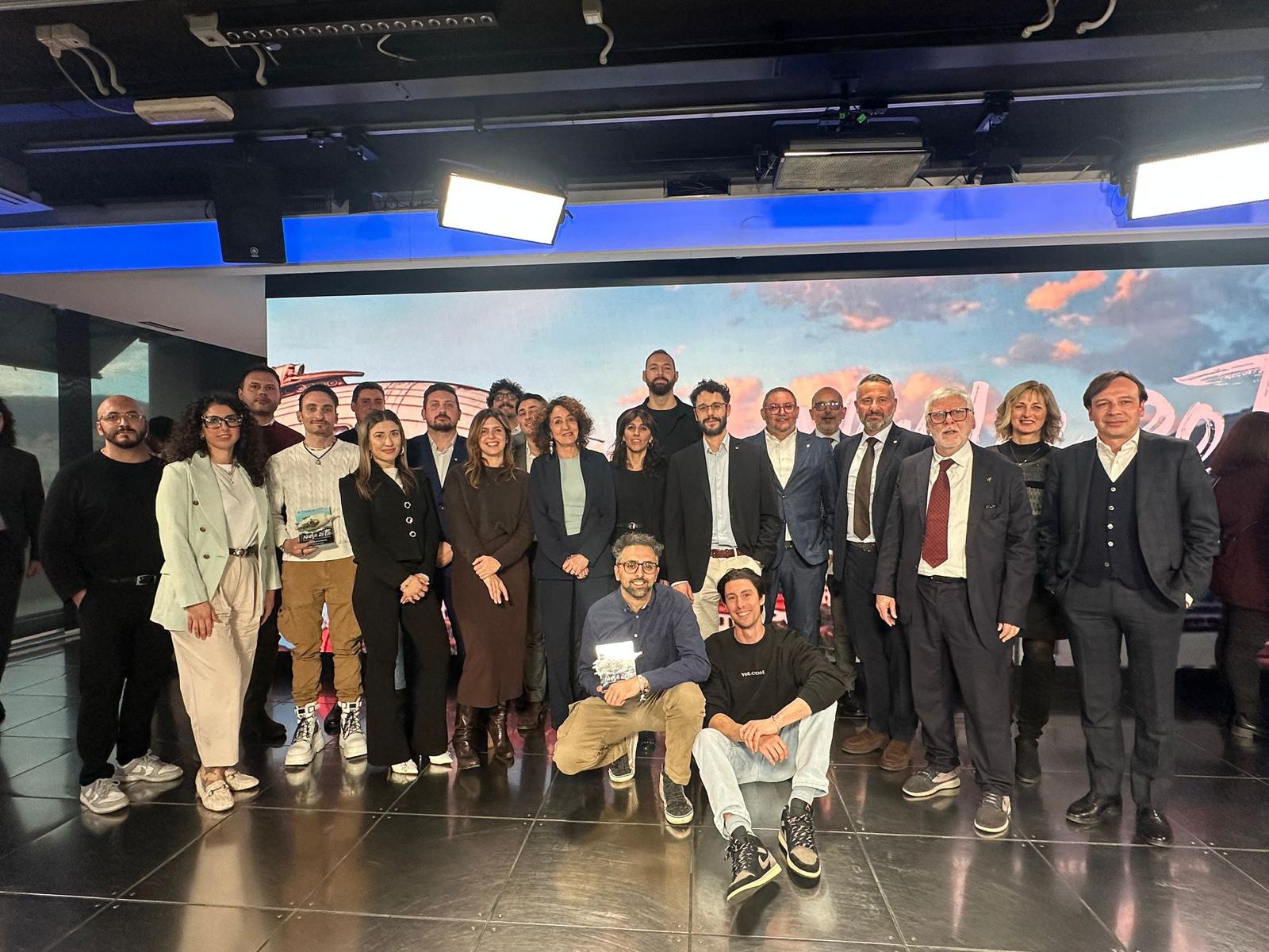 original 6AF06ABC 26A5 4568 9811 9399CF8D35A4